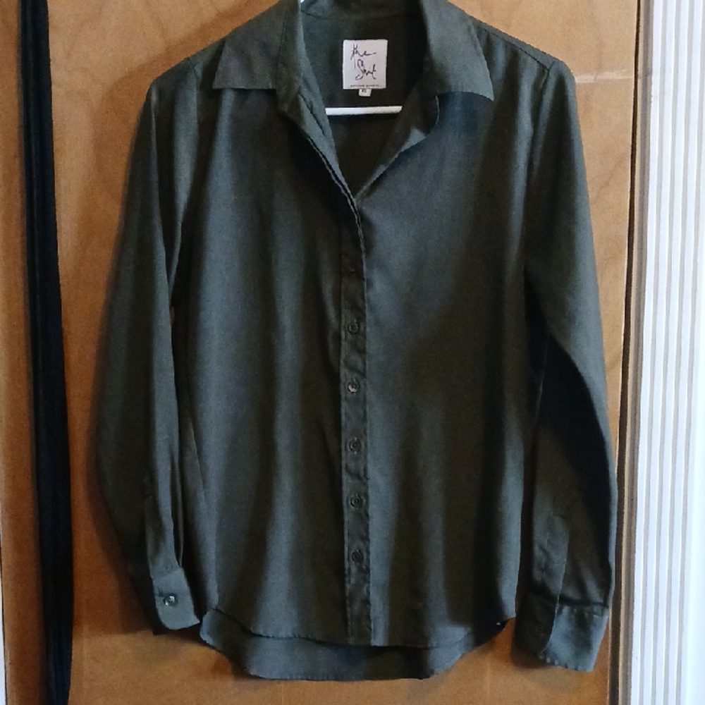 The Shirt Rochelle Behrens Top